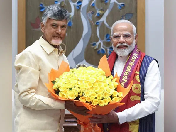ప్రధాని మోదీతో సీఎం చంద్రబాబు కీలక భేటీ.. విశాఖ మెట్రో, బీచ్ కారిడార్‌కు అనుమతులపై చర్చ!